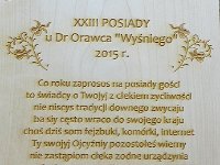 63  63.	Pamiątkowa drewniana plakietka z wyrytym oryginalnym wierszem dla B. Orawca.